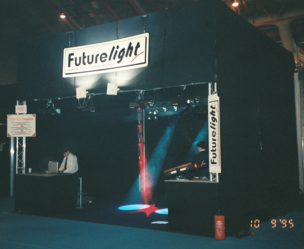 Unternehmensgebäude im Sonnenuntergang