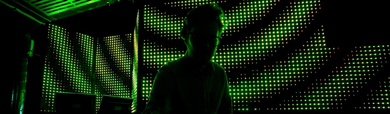 MADRIX AURA example of use